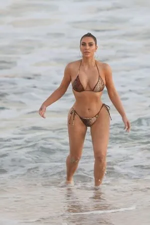 Kim Kardashian OnlyFans Leaked Free Thumbnail Picture - #sJTRw3mys4