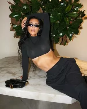 Kim Kardashian OnlyFans Leaked Free Thumbnail Picture - #u60P05wesf