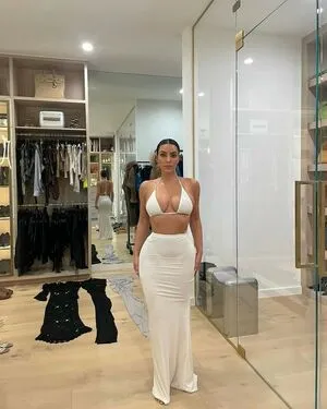 Kim Kardashian OnlyFans Leaked Free Thumbnail Picture - #vpfSj2DNm2