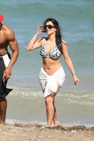 Kim Kardashian OnlyFans Leaked Free Thumbnail Picture - #wUEvHg2E65