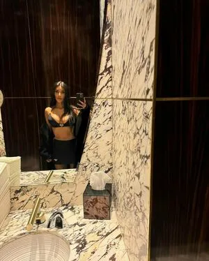 Kim Kardashian OnlyFans Leaked Free Thumbnail Picture - #wayCEgrHl0