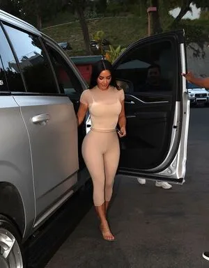 Kim Kardashian OnlyFans Leaked Free Thumbnail Picture - #x37ENY8rPh