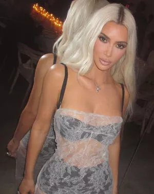 Kim Kardashian OnlyFans Leaked Free Thumbnail Picture - #xKas56eNGp