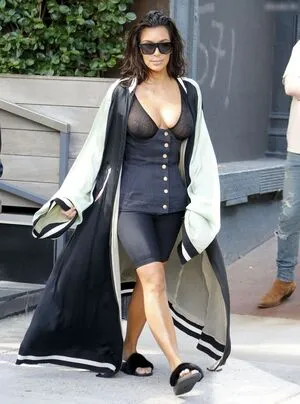 Kim Kardashian OnlyFans Leaked Free Thumbnail Picture - #ycXVNAlWIt