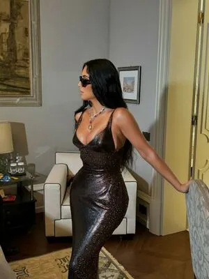 Kim Kardashian OnlyFans Leaked Free Thumbnail Picture - #z8Bf2tkeea