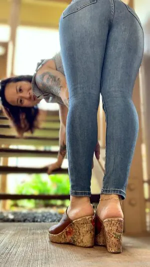 Kim Kisses Foot Goddess OnlyFans Leaked Free Thumbnail Picture - #09MAxUZvhB