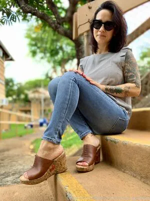 Kim Kisses Foot Goddess OnlyFans Leaked Free Thumbnail Picture - #BX6Dx2d54Q