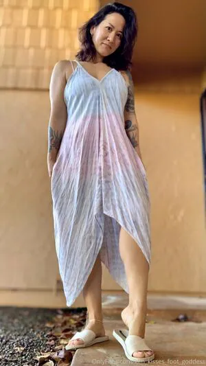 Kim Kisses Foot Goddess OnlyFans Leaked Free Thumbnail Picture - #ChLzrgQjf3