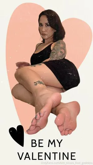 Kim Kisses Foot Goddess OnlyFans Leaked Free Thumbnail Picture - #QTDEi3oJrt