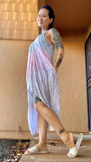 Kim Kisses Foot Goddess OnlyFans Leaked Free Thumbnail Picture - #R3SlkuOG9u