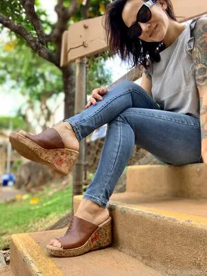 Kim Kisses Foot Goddess OnlyFans Leaked Free Thumbnail Picture - #WIe8zYszEE