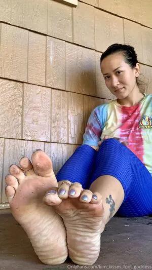 Kim Kisses Foot Goddess OnlyFans Leaked Free Thumbnail Picture - #aZuYNMFBCt