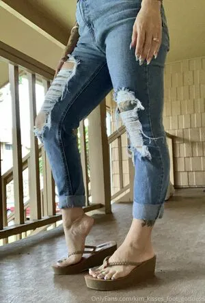 Kim Kisses Foot Goddess OnlyFans Leaked Free Thumbnail Picture - #dTpX9wJnSb