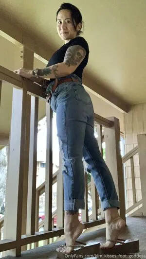 Kim Kisses Foot Goddess OnlyFans Leaked Free Thumbnail Picture - #eHgxfboTdb