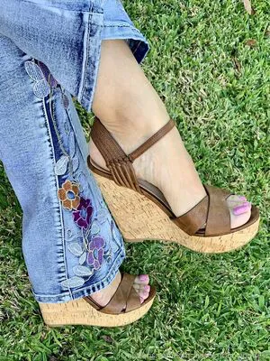 Kim Kisses Foot Goddess OnlyFans Leaked Free Thumbnail Picture - #fHo6zN16xV