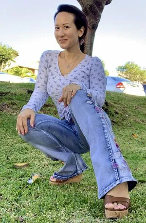 Kim Kisses Foot Goddess OnlyFans Leaked Free Thumbnail Picture - #gWITnbDY7l