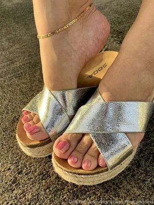 Kim Kisses Foot Goddess OnlyFans Leaked Free Thumbnail Picture - #nmyf8dTnwW