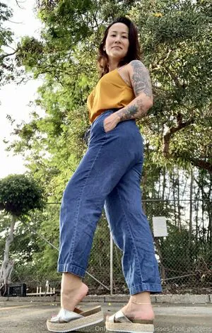 Kim Kisses Foot Goddess OnlyFans Leaked Free Thumbnail Picture - #qsCuJbFLGk