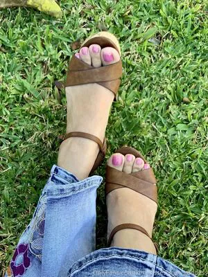 Kim Kisses Foot Goddess OnlyFans Leaked Free Thumbnail Picture - #t6gZIrhdX6