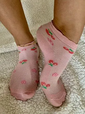Kim Kisses Foot Goddess OnlyFans Leaked Free Thumbnail Picture - #zoTFIZJrmF