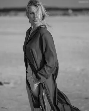 Kim Sarah Brandts OnlyFans Leaked Free Thumbnail Picture - #ljqdKjleu9