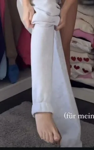 Kim Schiele OnlyFans Leaked Free Thumbnail Picture - #3R4DSHXhLP