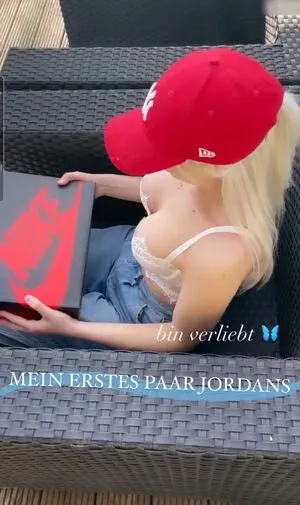 Kim Schiele OnlyFans Leaked Free Thumbnail Picture - #9COyaWJvZQ