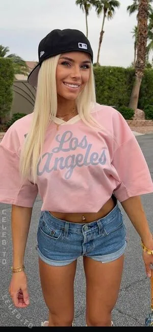 Kim Schiele OnlyFans Leaked Free Thumbnail Picture - #EVe7gxVlEh