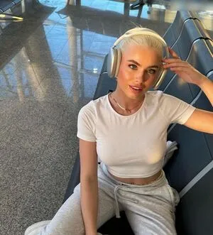 Kim Schiele OnlyFans Leaked Free Thumbnail Picture - #NmgBGoKSvM