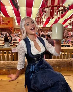 Kim Schiele OnlyFans Leaked Free Thumbnail Picture - #Sgi6sgAzk3