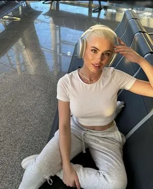 Kim Schiele OnlyFans Leaked Free Thumbnail Picture - #ciwfjqd9On