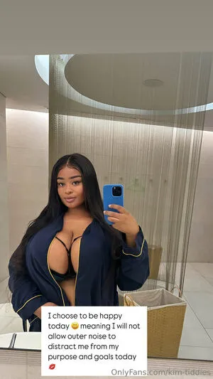Kim Tiddies OnlyFans Leaked Free Thumbnail Picture - #t88EEbg5in