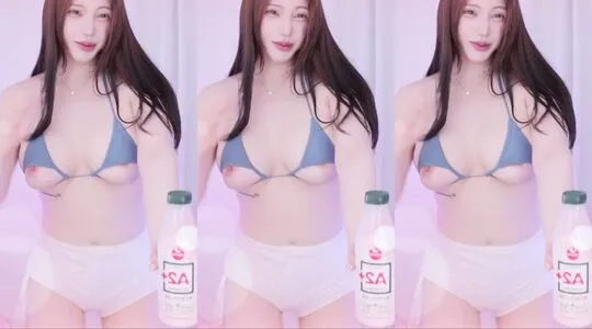 Kim Yun Jeong OnlyFans Leaked Free Thumbnail Picture - #BlzeuIcKol