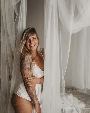Kim Zeidler OnlyFans Leaked Free Thumbnail Picture - #4dq6k1SRQ1