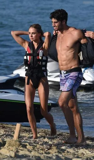 Kimberley Garner OnlyFans Leaked Free Thumbnail Picture - #09nANHziPf