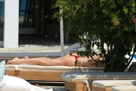 Kimberley Garner OnlyFans Leaked Free Thumbnail Picture - #1Vx95mNda8