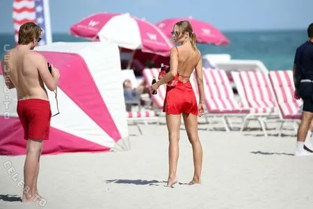 Kimberley Garner OnlyFans Leaked Free Thumbnail Picture - #Rlfecnqnag