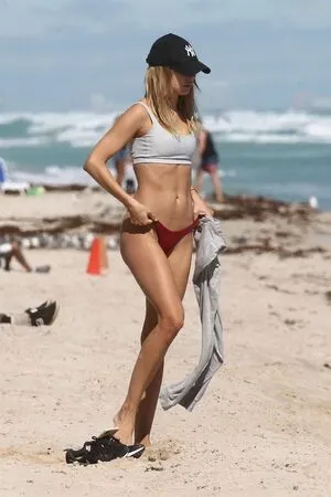 Kimberley Garner OnlyFans Leaked Free Thumbnail Picture - #vfFr9RM5ln