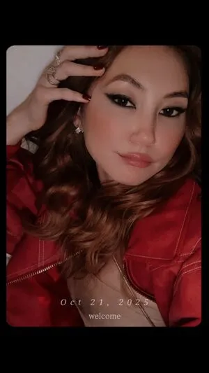 Kimiko Glenn OnlyFans Leaked Free Thumbnail Picture - #AD1Fwdmgrz