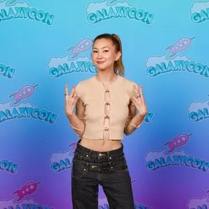 Kimiko Glenn OnlyFans Leaked Free Thumbnail Picture - #EKi8e65dHJ
