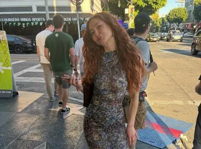 Kimiko Glenn OnlyFans Leaked Free Thumbnail Picture - #FyqBg5o83s
