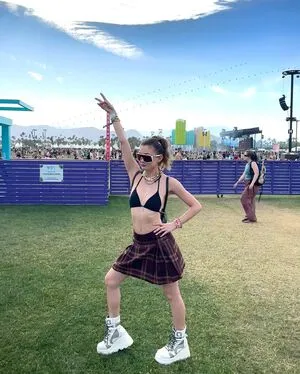 Kimiko Glenn OnlyFans Leaked Free Thumbnail Picture - #JpS4Tds30H