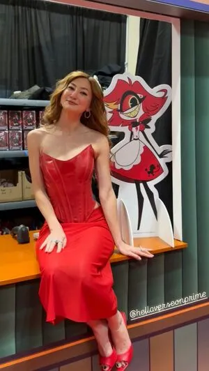 Kimiko Glenn OnlyFans Leaked Free Thumbnail Picture - #NSfoCUPFbK