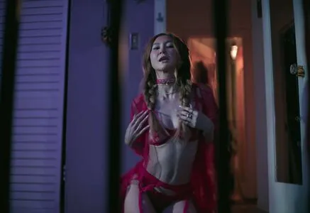 Kimiko Glenn OnlyFans Leaked Free Thumbnail Picture - #YaKCS63kDV