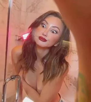 Kimiko Glenn OnlyFans Leaked Free Thumbnail Picture - #aOGGZGE5Bb