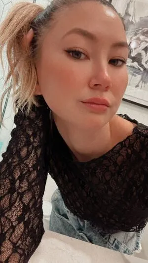 Kimiko Glenn OnlyFans Leaked Free Thumbnail Picture - #cMI3NTOApr