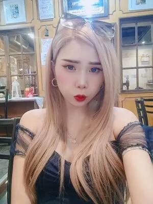 Kimlili OnlyFans Leaked Free Thumbnail Picture - #xXTpQAk3e4