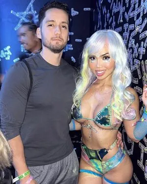 Kimmayyx0 OnlyFans Leaked Free Thumbnail Picture - #xJw5T1WG1x