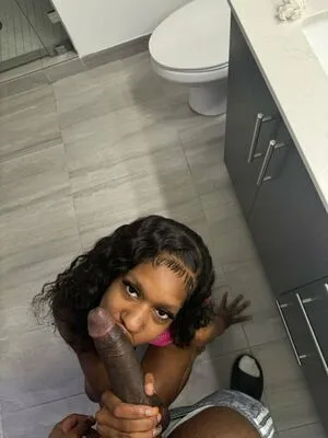 Kimmeedumpy OnlyFans Leaked Free Thumbnail Picture - #LyuEXPiyD4