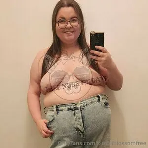 Kimmiblossomfree OnlyFans Leaked Free Thumbnail Picture - #i7FRuuCrUo